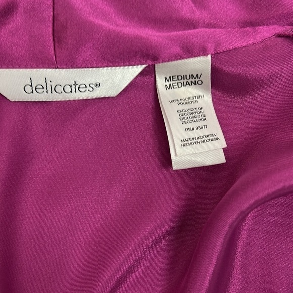 Delicates purple satin polyester robe with toe waist medium - Picture 5 of 9